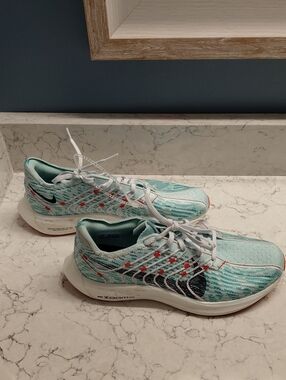NEW Women's 10 Nike Pegasus Turbo Next Nature Low Jade Ice Picante Red